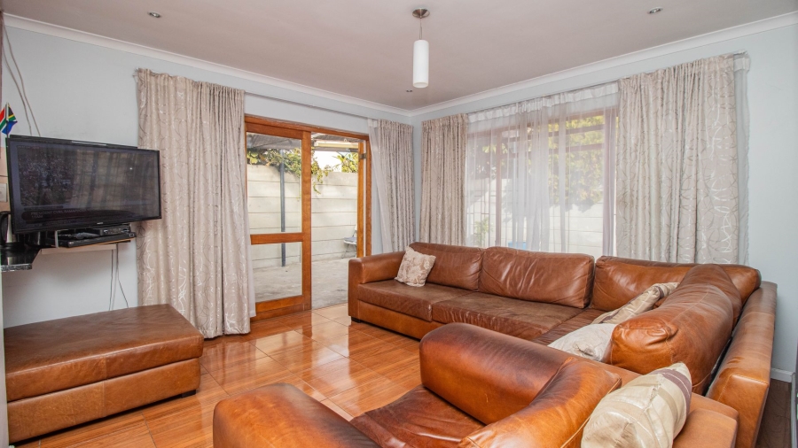 2 Bedroom Property for Sale in Summer Greens Western Cape
